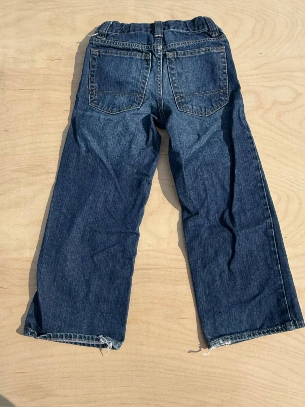Old Navy Loose Fit Jeans Boys Medium Wash Denim Straight size 6 Regular